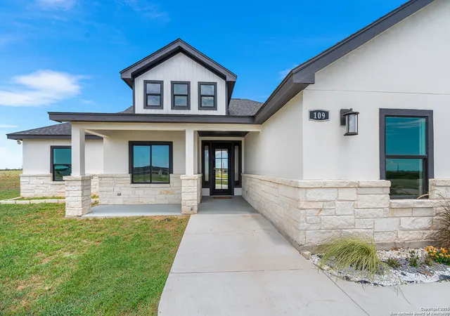 2nd image of 109 Hidden Hills, Floresville, TX 78114 | MLS# 1889609