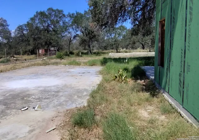 3rd image of 47B Praise Dr, Poteet, TX 78065 | MLS# 1889670
