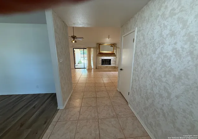 2nd image of 2214 Pebble Crest Cir, San Antonio, TX 78231 | MLS# 1889683