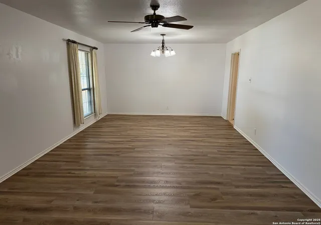 3rd image of 2214 Pebble Crest Cir, San Antonio, TX 78231 | MLS# 1889683
