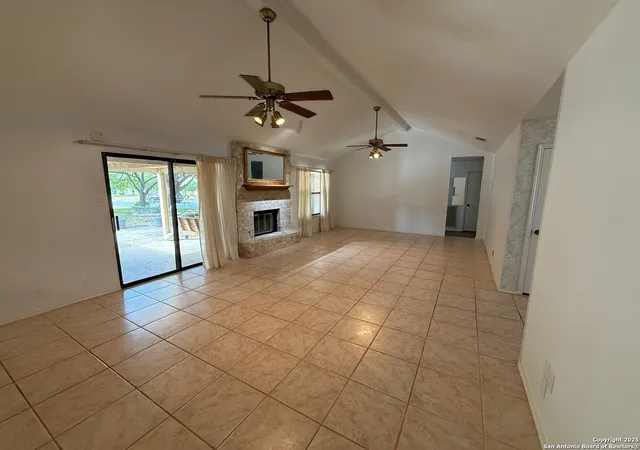 4th image of 2214 Pebble Crest Cir, San Antonio, TX 78231 | MLS# 1889683