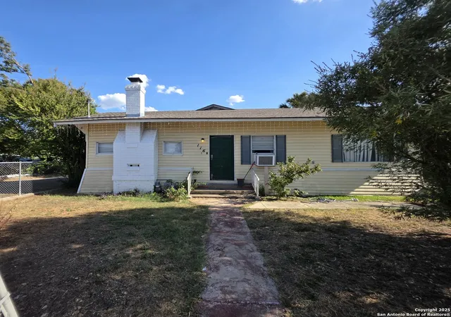 Photo 1 of Sale Pending at 116 Stonewall St, San Antonio, TX 78214 | MLS# 1889731 | Listing updated on 2025-09-12