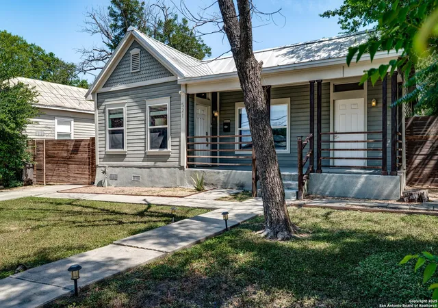 Photo 3 of Single family home for sale at 521 Dawson, San Antonio, TX 78202 | MLS# 1889740 | Listing updated on 2025-09-04