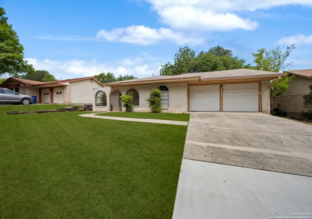 Photo 3 of Sale Pending at 3627 Mapleton, San Antonio, TX 78230 | MLS# 1889839 | Listing updated on 2025-10-06