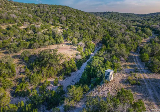 Photo 4 of House for sale at Tbd Mailtrail Rd, Rocksprings, TX 78880 | MLS# 1889849 | Listing updated on 2025-08-15