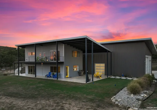 Photo 2 of Single family home for sale at 370 Gray Wolf, Blanco, TX 78606 | MLS# 1889855 | Listing updated on 2026-07-31