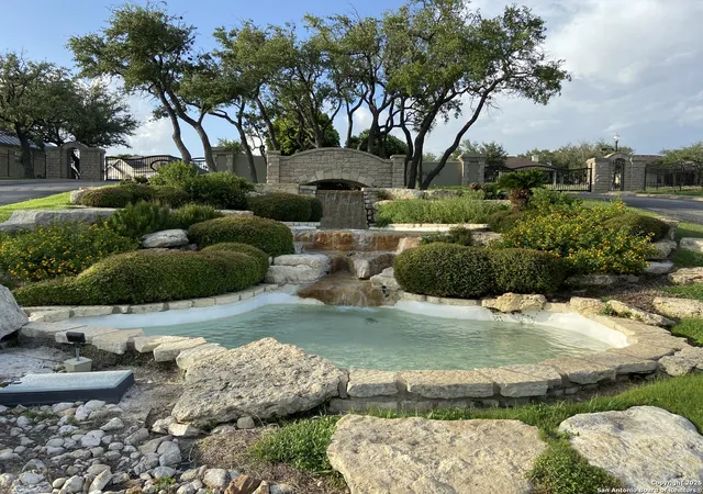 Photo 2 of Single family home for sale at 2005 Valencia Dr, Kerrville, TX 78028 | MLS# 1889880 | Listing updated on 2026-01-20