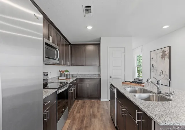 Photo 4 of Single family home for sale at 11647 Red Burro, San Antonio, TX 78251 | MLS# 1889902 | Listing updated on 2025-09-07