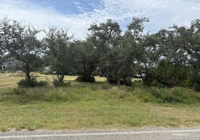 Photo 1 of Land for sale at 1831 Canyon Edge, Canyon Lake, TX 78133 | MLS# 1889909 | Listing updated on 2025-08-15