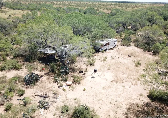 4th image of 5440 Tabberer, Poteet, TX 78065 | MLS# 1889967