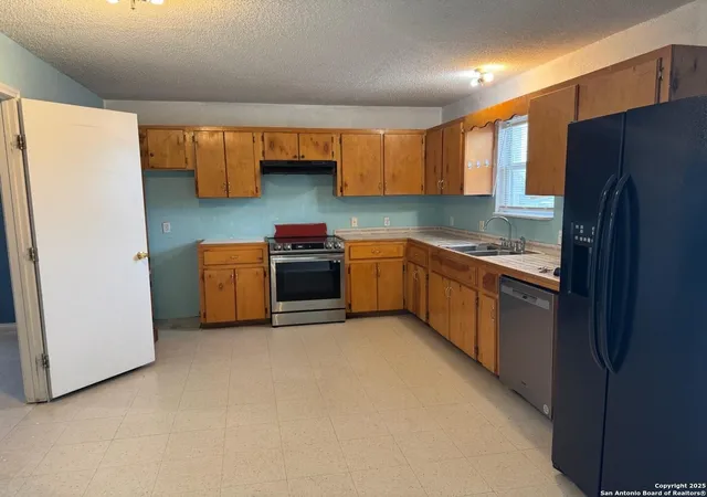 10th image of 138 & 140 Shawn Lane, Seguin, TX 78155 | MLS# 1889971