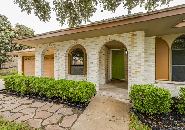 Photo 3 of Single family home for sale at 15814 Blue Creek, San Antonio, TX 78232 | MLS# 1889978 | Listing updated on 2025-11-20