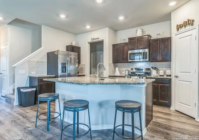 Photo 2 of Single family home for sale at 6930 Hibiscus, San Antonio, TX 78218 | MLS# 1889990 | Listing updated on 2025-09-23