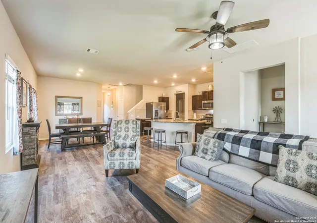 Photo 3 of Single family home for sale at 6930 Hibiscus, San Antonio, TX 78218 | MLS# 1889990 | Listing updated on 2025-09-23