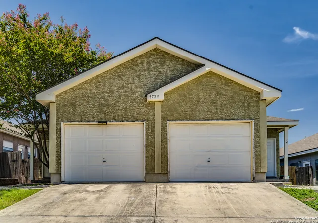 Photo 1 of Sale Pending at 5723 Golf Heights, San Antonio, TX 78244 | MLS# 1890014 | Listing updated on 2025-09-29