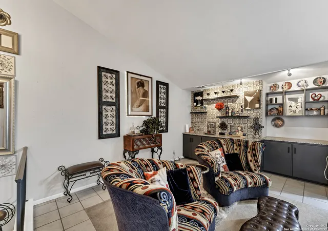 5th image of 3103 Eisenhauer Rd, San Antonio, TX 78209