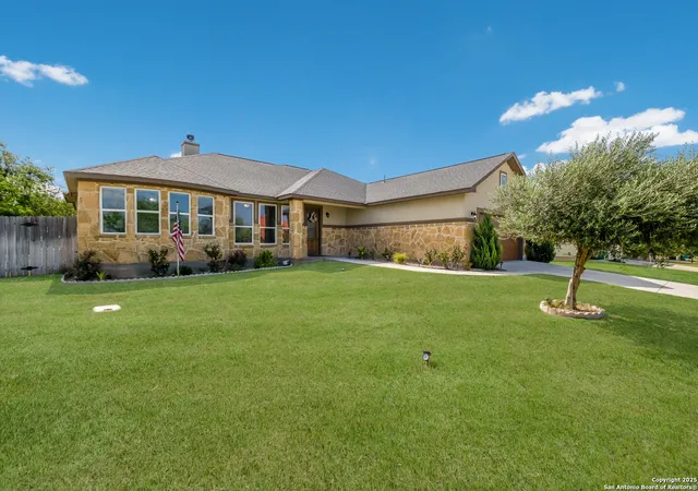 Photo 2 of Single family home for sale at 271 Strasbourg, Castroville, TX 78009 | MLS# 1890045 | Listing updated on 2025-11-10