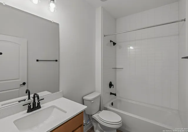 Photo 4 of Sale Pending at 343 Alpine Lakes, San Marcos, TX 78666 | MLS# 1890056 | Listing updated on 2025-12-16