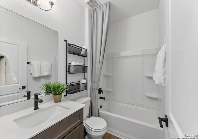 Photo 3 of Single family home for sale at 1507 Birdsong Avenue, Marion, TX 78124 | MLS# 1890087 | Listing updated on 2025-08-16