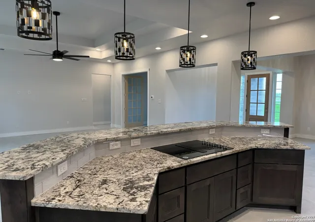 4th image of 692 County Road 320, Floresville, TX 78114 | MLS# 1890120