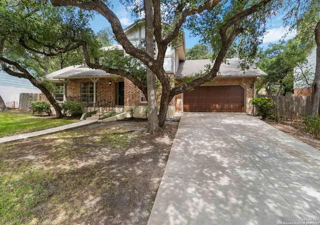Photo 2 of Sale Pending at 3039 Nantucket, San Antonio, TX 78230 | MLS# 1890171 | Listing updated on 2025-09-13