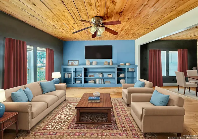 Photo 2 of Sale Pending at 125 Jeffrey, San Antonio, TX 78201 | MLS# 1890193 | Listing updated on 2025-11-05