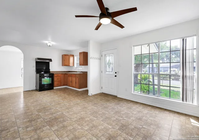Photo 3 of Sale Pending at 5419 Marconi St, San Antonio, TX 78228 | MLS# 1890212 | Listing updated on 2025-10-07