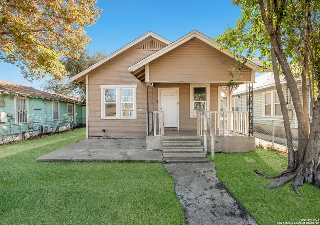 Photo 1 of Sale Pending at 826 Lombrano, San Antonio, TX 78207 | MLS# 1890219 | Listing updated on 2025-09-03