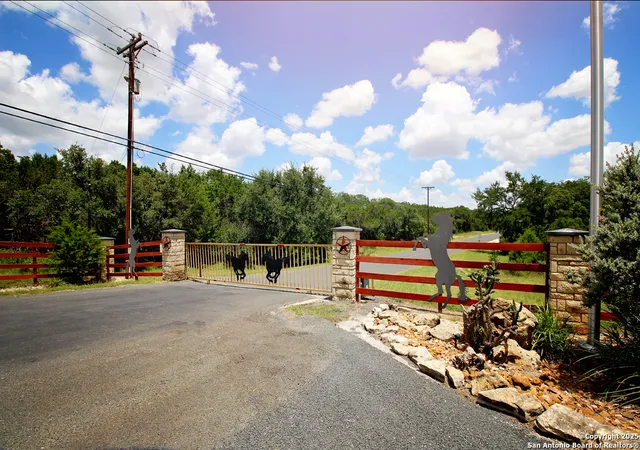 2nd image of 154 N Stallion Estates, Spring Branch, TX 78070 | MLS# 1890221