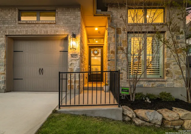 Photo 3 of Single family home for sale at 9023 Raven Pointe, San Antonio, TX 78255 | MLS# 1890224 | Listing updated on 2025-10-01