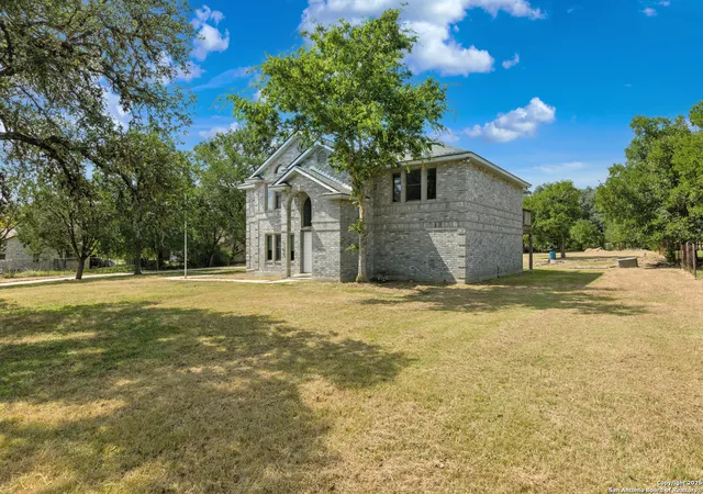 Photo 3 of Single family home for sale at 5155 Eagle Claw, Bulverde, TX 78163 | MLS# 1890279 | Listing updated on 2025-10-18