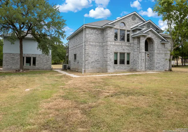 Photo 3 of Single family home for sale at 5155 Eagle Claw, Bulverde, TX 78163 | MLS# 1890279 | Listing updated on 2025-10-18