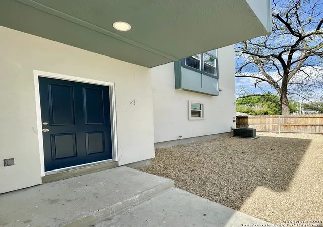 5th image of 603 W Euclid Ave #4, San Antonio, TX 78212 | MLS# 1890296