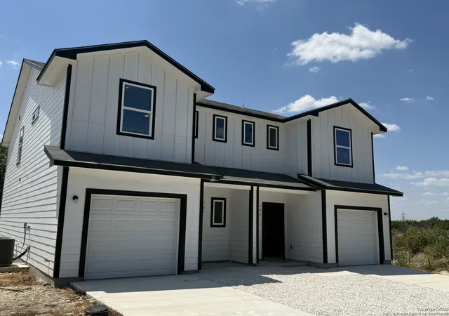 Photo 2 of Sale Pending at 7226 John Palmer Dr, San Antonio, TX 78239 | MLS# 1890300 | Listing updated on 2026-04-01