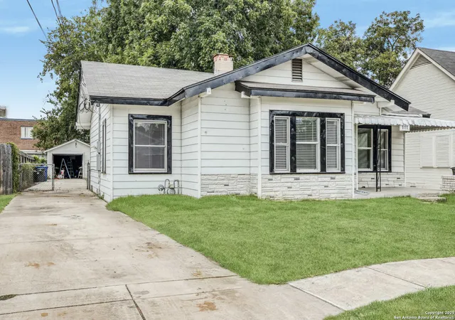 Photo 2 of Sale Pending at 111 Huff, San Antonio, TX 78214 | MLS# 1890304 | Listing updated on 2026-05-09