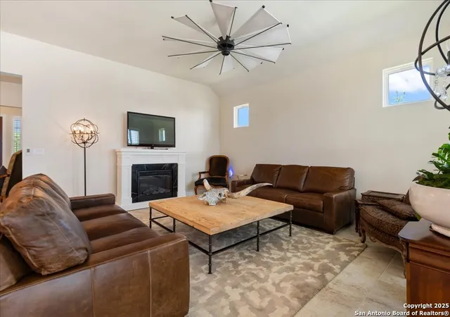 Photo 3 of Single family home for sale at 309 Singing Sumac Way, San Marcos, TX 78666 | MLS# 1890311 | Listing updated on 2025-10-10