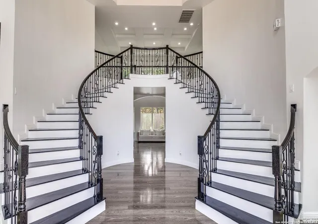 Photo 2 of Single family home for sale at 1071 Hidden Valley, Spring Branch, TX 78070 | MLS# 1890338 | Listing updated on 2026-10-07