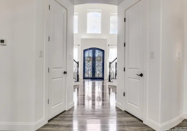 Photo 3 of Single family home for sale at 1071 Hidden Valley, Spring Branch, TX 78070 | MLS# 1890338 | Listing updated on 2026-10-07
