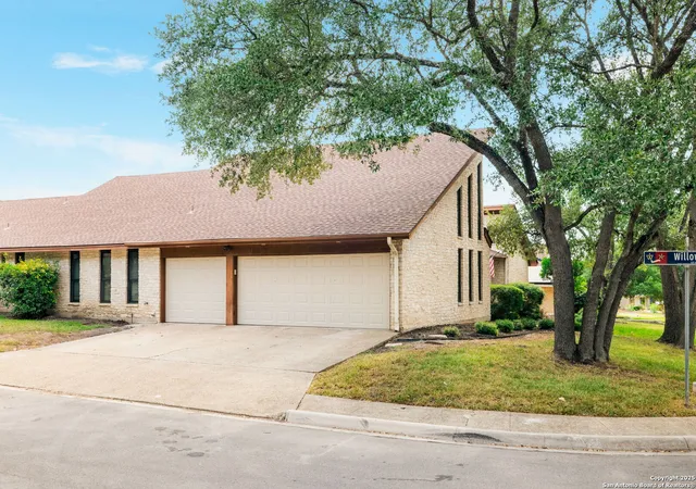 Photo 3 of Sale Pending at 6326 Mallard Point, Windcrest, TX 78239 | MLS# 1890349 | Listing updated on 2026-05-09