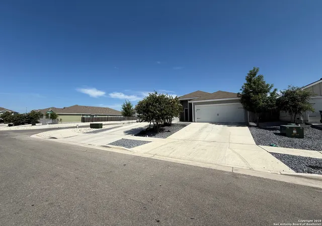 2nd image of 612 614 Heathers Way, Seguin, TX 78155 | MLS# 1890391