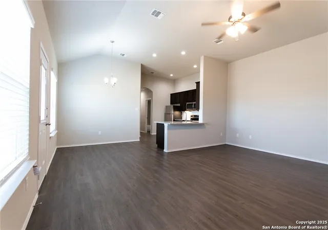 5th image of 612-614 Heathers Way, Seguin, TX 78155 | MLS# 1890391