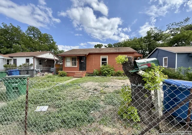 2nd image of 226 Burke, San Antonio, TX 78225 | MLS# 1890492
