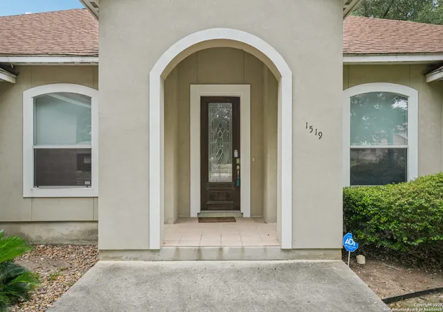 Photo 2 of Sale Pending at 1519 Larkspur, San Antonio, TX 78213 | MLS# 1890494 | Listing updated on 2025-10-25