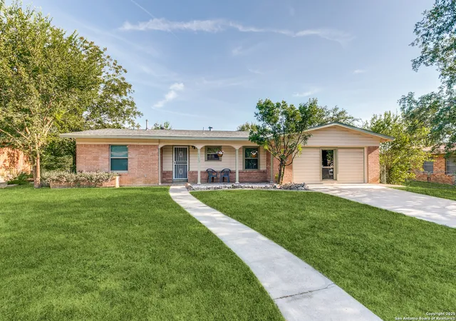 Photo 2 of Sale Pending at 4622 Hollyridge, San Antonio, TX 78228 | MLS# 1890513 | Listing updated on 2025-09-13