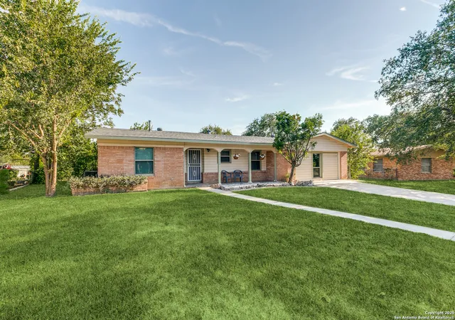 Photo 1 of Sale Pending at 4622 Hollyridge, San Antonio, TX 78228 | MLS# 1890513 | Listing updated on 2025-09-13