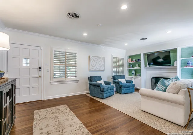 Photo 4 of Single family home for sale at 317 Arcadia, San Antonio, TX 78209 | MLS# 1890527 | Listing updated on 2025-09-23