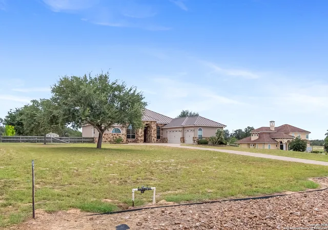 2nd image of 109 Abrego Mount, Floresville, TX 78114 | MLS# 1890537