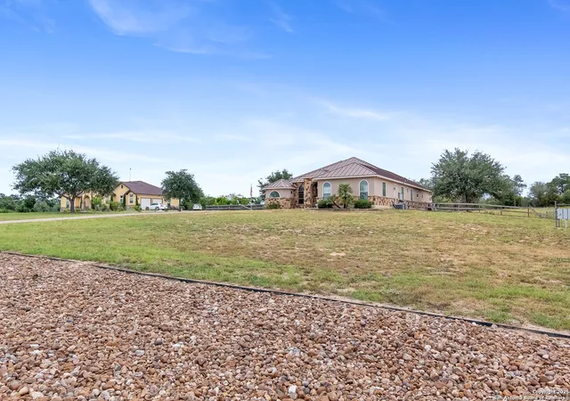 4th image of 109 Abrego Mount, Floresville, TX 78114 | MLS# 1890537