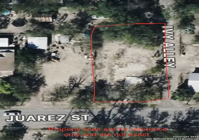 Photo 4 of Land for sale at 736 Juarez, Uvalde, TX 78801 | MLS# 1890543 | Listing updated on 2025-08-17