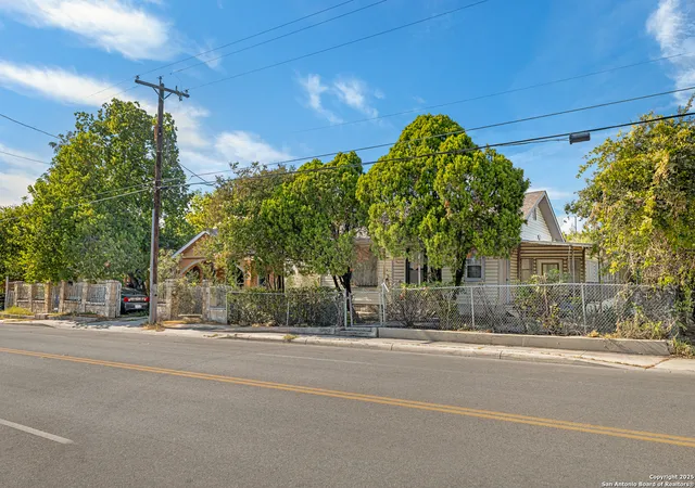 Photo 1 of Sale Pending at 3523 W Martin, San Antonio, TX 78207 | MLS# 1890629 | Listing updated on 2025-09-22